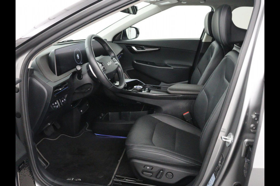 Kia Ev6 Plus Advanced 77.4 kWh | SOH 93,7% | Panoramadak | 360 camera | Stoel & stuurverwarming | Stoelkoeling | Adaptive cruise | Climate control | Navigatie | DAB+ | Bluetooth | Carplay | Sfeerverlichting | Keyless | Meridan surround | Side assist