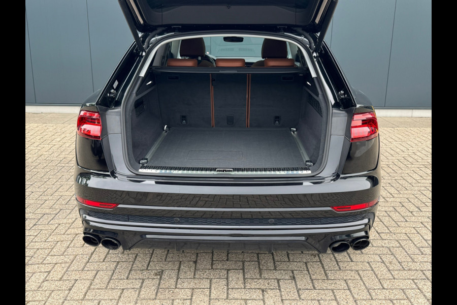 Audi Q8 55 TFSI quattro * S-line * Panoramadak * Dealer onderh. *