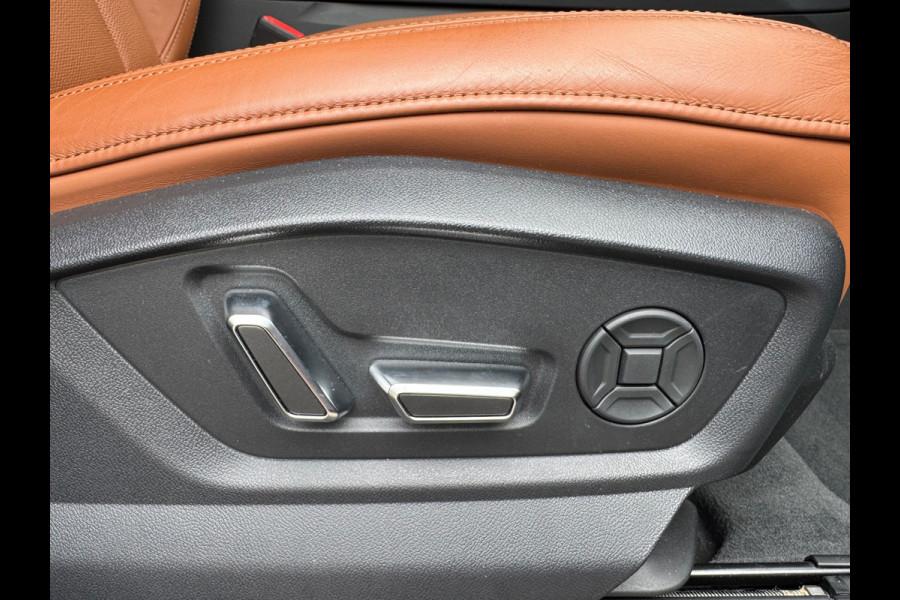 Audi Q8 55 TFSI quattro * S-line * Panoramadak * Dealer onderh. *