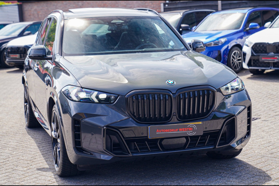 BMW X5 XDrive50e High Executive | X5M Kuipstoelen | Driving assistant Prof | HuD | Dravit Grau | Luchtvering | Stoelverkoeling |