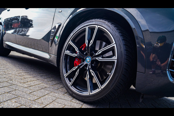BMW X5 XDrive50e High Executive | X5M Kuipstoelen | Driving assistant Prof | HuD | Dravit Grau | Luchtvering | Stoelverkoeling |