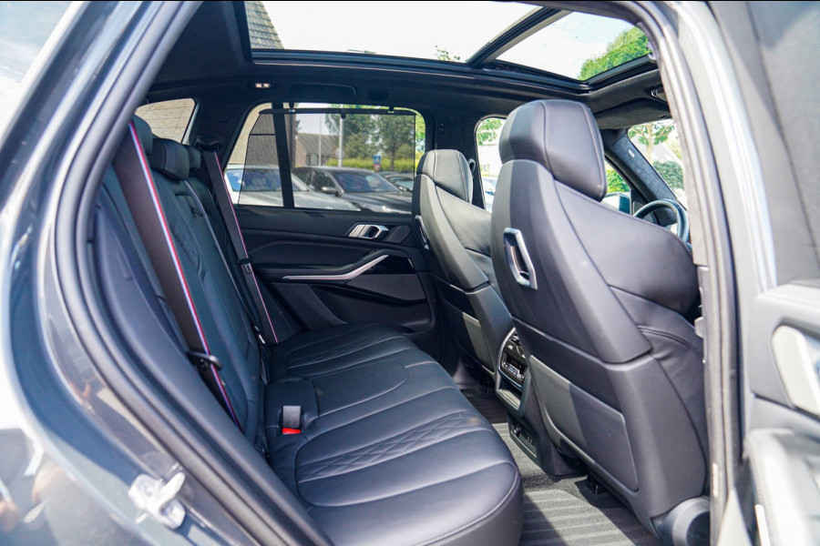 BMW X5 XDrive50e High Executive | X5M Kuipstoelen | Driving assistant Prof | HuD | Dravit Grau | Luchtvering | Stoelverkoeling |