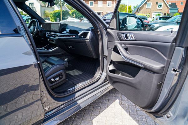 BMW X5 XDrive50e High Executive | X5M Kuipstoelen | Driving assistant Prof | HuD | Dravit Grau | Luchtvering | Stoelverkoeling |