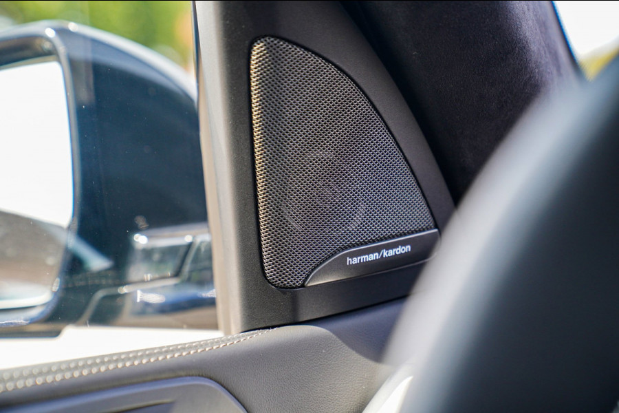 BMW X5 XDrive50e High Executive | X5M Kuipstoelen | Driving assistant Prof | HuD | Dravit Grau | Luchtvering | Stoelverkoeling |