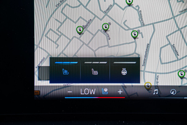 BMW X5 XDrive50e High Executive | X5M Kuipstoelen | Driving assistant Prof | HuD | Dravit Grau | Luchtvering | Stoelverkoeling |