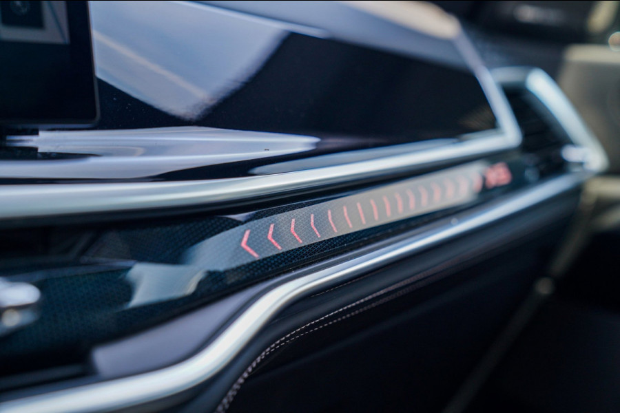 BMW X5 XDrive50e High Executive | X5M Kuipstoelen | Driving assistant Prof | HuD | Dravit Grau | Luchtvering | Stoelverkoeling |
