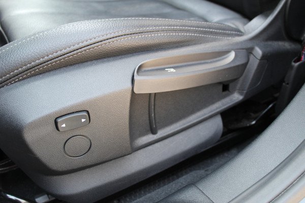 BMW 1-serie 118i High Executive M-Sport Plus | Shadow Line | Panoramadak | Leder | Active Cruise