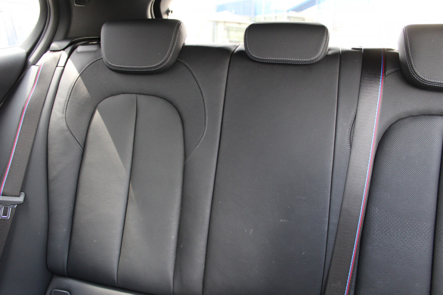 BMW 1-serie 118i High Executive M-Sport Plus | Shadow Line | Panoramadak | Leder | Active Cruise