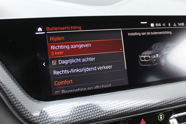 BMW 1-serie 118i High Executive M-Sport Plus | Shadow Line | Panoramadak | Leder | Active Cruise