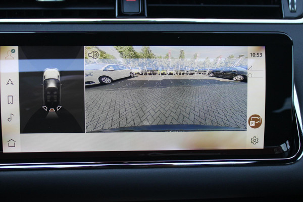 Land Rover Range Rover Evoque 1.5 P300e AWD 254PK R-DYNAMIC HSE | PANORAMISCH SCHUIF / KANTELDAK | ELEKTRISCH VERSTELBARE VOORSTOELEN / BESTUURDERSTOEL MET GEHEUGEN | LEDEREN BEKLEDING | VOORSTOELEN  VERWARMBAAR | 20" LICHTMETALEN VELGEN | KEYLESS ENTRY / START | DODEHOEK DETECTIE | EXTRA GETINTE ACHTERRUITEN | FULL LED KOPLAMPEN | LED ACHTERLICHTEN | ADAPTIVE CRUISE CONTROL | APPLE CARPLAY | ACHTERKLEP ELEKTRISCH BEDIENBAAR | MERIDIAN PREMIUM AUDIO SYSTEEM | RODE REMKLAUWEN |