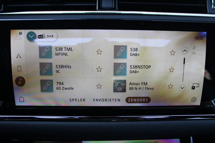 Land Rover Range Rover Evoque 1.5 P300e AWD 254PK R-DYNAMIC HSE | PANORAMISCH SCHUIF / KANTELDAK | ELEKTRISCH VERSTELBARE VOORSTOELEN / BESTUURDERSTOEL MET GEHEUGEN | LEDEREN BEKLEDING | VOORSTOELEN  VERWARMBAAR | 20" LICHTMETALEN VELGEN | KEYLESS ENTRY / START | DODEHOEK DETECTIE | EXTRA GETINTE ACHTERRUITEN | FULL LED KOPLAMPEN | LED ACHTERLICHTEN | ADAPTIVE CRUISE CONTROL | APPLE CARPLAY | ACHTERKLEP ELEKTRISCH BEDIENBAAR | MERIDIAN PREMIUM AUDIO SYSTEEM | RODE REMKLAUWEN |