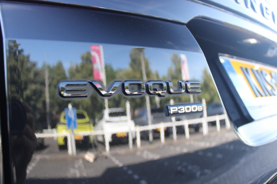 Land Rover Range Rover Evoque 1.5 P300e AWD 254PK R-DYNAMIC HSE | PANORAMISCH SCHUIF / KANTELDAK | ELEKTRISCH VERSTELBARE VOORSTOELEN / BESTUURDERSTOEL MET GEHEUGEN | LEDEREN BEKLEDING | VOORSTOELEN  VERWARMBAAR | 20" LICHTMETALEN VELGEN | KEYLESS ENTRY / START | DODEHOEK DETECTIE | EXTRA GETINTE ACHTERRUITEN | FULL LED KOPLAMPEN | LED ACHTERLICHTEN | ADAPTIVE CRUISE CONTROL | APPLE CARPLAY | ACHTERKLEP ELEKTRISCH BEDIENBAAR | MERIDIAN PREMIUM AUDIO SYSTEEM | RODE REMKLAUWEN |