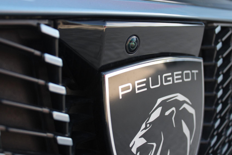 Peugeot 5008 1.2 Hybrid 145PK ALLURE 7p | 360° VISION & DRIVE ASSIST PACK: ANTI DIEFSTAL ALARM MET SUPERVEGRENDELING/VERWARMBAAR VOLLEDEREN STUURWIEL/VISEOPARK 360° HD CAMERA'S MET PARKEERHULP VOOR, BUITENSPIEGELS MET KANTELFUNCTIE BIJ HET ACHTERUITRIJDEN/ADAPTIVE CRUISE CONTROL MET STOP & GO FUNCTIE, REAR CROSS TRAFFIC ALERT, LANE CHANGE ASSIST, DODEHOEK DETECTIE, GROOTLICHT ASSISTENT | PANORAMIC NAVIGATION PACK: PEUGEOT PANORAMIC i-COCKPIT MET GEBOGEN EN ZWEVEND HD SCHERM/PEUGEOT 3D NAVIGATIE/SPRAAKHERKENNING/3-USB AANSLUITINGEN/DRAADLOZE TELEFOONLADER | SEAT PACK: AGR STOEL MET