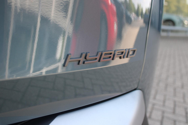 Peugeot 5008 1.2 Hybrid 145PK ALLURE 7p | 360° VISION & DRIVE ASSIST PACK: ANTI DIEFSTAL ALARM MET SUPERVEGRENDELING/VERWARMBAAR VOLLEDEREN STUURWIEL/VISEOPARK 360° HD CAMERA'S MET PARKEERHULP VOOR, BUITENSPIEGELS MET KANTELFUNCTIE BIJ HET ACHTERUITRIJDEN/ADAPTIVE CRUISE CONTROL MET STOP & GO FUNCTIE, REAR CROSS TRAFFIC ALERT, LANE CHANGE ASSIST, DODEHOEK DETECTIE, GROOTLICHT ASSISTENT | PANORAMIC NAVIGATION PACK: PEUGEOT PANORAMIC i-COCKPIT MET GEBOGEN EN ZWEVEND HD SCHERM/PEUGEOT 3D NAVIGATIE/SPRAAKHERKENNING/3-USB AANSLUITINGEN/DRAADLOZE TELEFOONLADER | SEAT PACK: AGR STOEL MET