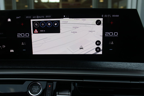 Peugeot 5008 1.2 Hybrid 145PK ALLURE 7p | 360° VISION & DRIVE ASSIST PACK: ANTI DIEFSTAL ALARM MET SUPERVEGRENDELING/VERWARMBAAR VOLLEDEREN STUURWIEL/VISEOPARK 360° HD CAMERA'S MET PARKEERHULP VOOR, BUITENSPIEGELS MET KANTELFUNCTIE BIJ HET ACHTERUITRIJDEN/ADAPTIVE CRUISE CONTROL MET STOP & GO FUNCTIE, REAR CROSS TRAFFIC ALERT, LANE CHANGE ASSIST, DODEHOEK DETECTIE, GROOTLICHT ASSISTENT | PANORAMIC NAVIGATION PACK: PEUGEOT PANORAMIC i-COCKPIT MET GEBOGEN EN ZWEVEND HD SCHERM/PEUGEOT 3D NAVIGATIE/SPRAAKHERKENNING/3-USB AANSLUITINGEN/DRAADLOZE TELEFOONLADER | SEAT PACK: AGR STOEL MET