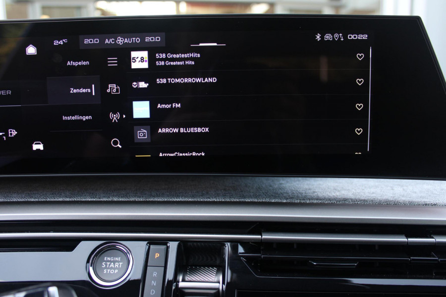Peugeot 5008 1.2 Hybrid 145PK ALLURE 7p | 360° VISION & DRIVE ASSIST PACK: ANTI DIEFSTAL ALARM MET SUPERVEGRENDELING/VERWARMBAAR VOLLEDEREN STUURWIEL/VISEOPARK 360° HD CAMERA'S MET PARKEERHULP VOOR, BUITENSPIEGELS MET KANTELFUNCTIE BIJ HET ACHTERUITRIJDEN/ADAPTIVE CRUISE CONTROL MET STOP & GO FUNCTIE, REAR CROSS TRAFFIC ALERT, LANE CHANGE ASSIST, DODEHOEK DETECTIE, GROOTLICHT ASSISTENT | PANORAMIC NAVIGATION PACK: PEUGEOT PANORAMIC i-COCKPIT MET GEBOGEN EN ZWEVEND HD SCHERM/PEUGEOT 3D NAVIGATIE/SPRAAKHERKENNING/3-USB AANSLUITINGEN/DRAADLOZE TELEFOONLADER | SEAT PACK: AGR STOEL MET