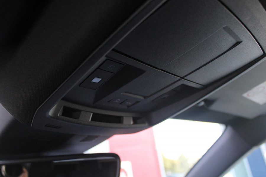 Peugeot 5008 1.2 Hybrid 145PK ALLURE 7p | 360° VISION & DRIVE ASSIST PACK: ANTI DIEFSTAL ALARM MET SUPERVEGRENDELING/VERWARMBAAR VOLLEDEREN STUURWIEL/VISEOPARK 360° HD CAMERA'S MET PARKEERHULP VOOR, BUITENSPIEGELS MET KANTELFUNCTIE BIJ HET ACHTERUITRIJDEN/ADAPTIVE CRUISE CONTROL MET STOP & GO FUNCTIE, REAR CROSS TRAFFIC ALERT, LANE CHANGE ASSIST, DODEHOEK DETECTIE, GROOTLICHT ASSISTENT | PANORAMIC NAVIGATION PACK: PEUGEOT PANORAMIC i-COCKPIT MET GEBOGEN EN ZWEVEND HD SCHERM/PEUGEOT 3D NAVIGATIE/SPRAAKHERKENNING/3-USB AANSLUITINGEN/DRAADLOZE TELEFOONLADER | SEAT PACK: AGR STOEL MET
