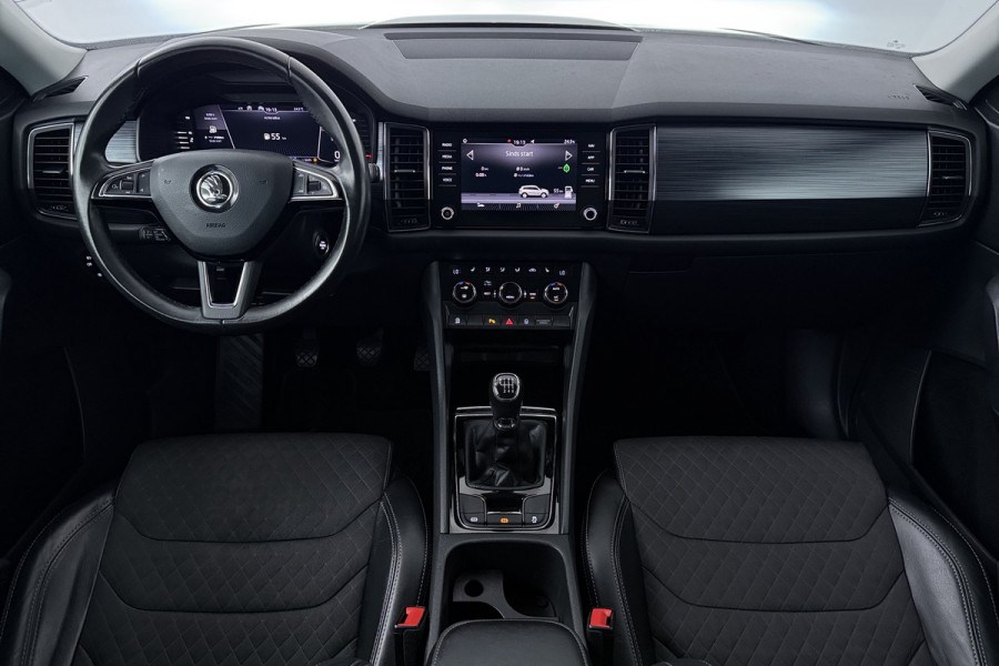 Škoda Kodiaq 1.5 TSI Business Edition 7p. (TREKHAAK WEGKLAPBAAR, NAVI, CAMERA, PDC, STOELVERWARMING, 1e EIG CARPLAY)