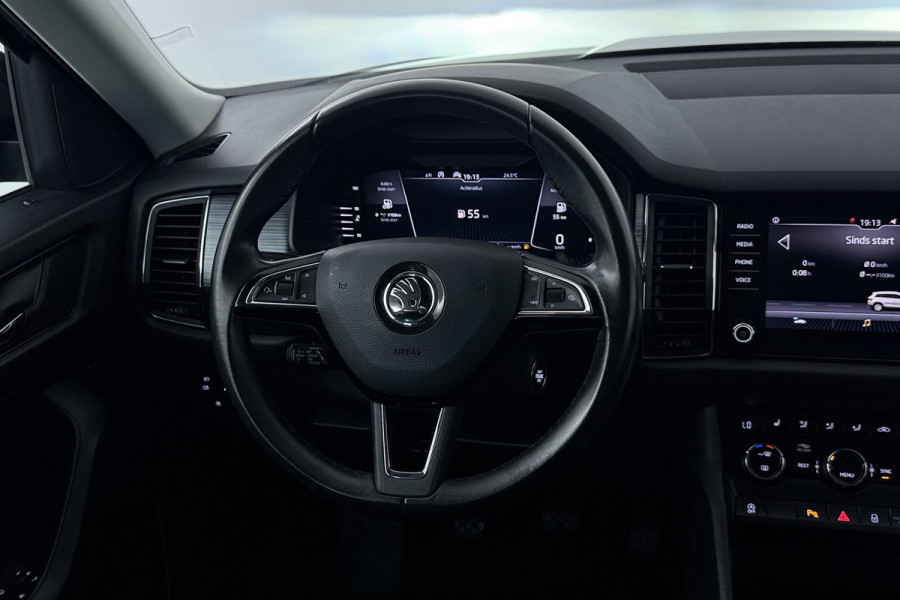 Škoda Kodiaq 1.5 TSI Business Edition 7p. (TREKHAAK WEGKLAPBAAR, NAVI, CAMERA, PDC, STOELVERWARMING, 1e EIG CARPLAY)
