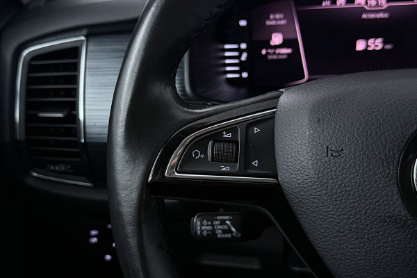 Škoda Kodiaq 1.5 TSI Business Edition 7p. (TREKHAAK WEGKLAPBAAR, NAVI, CAMERA, PDC, STOELVERWARMING, 1e EIG CARPLAY)