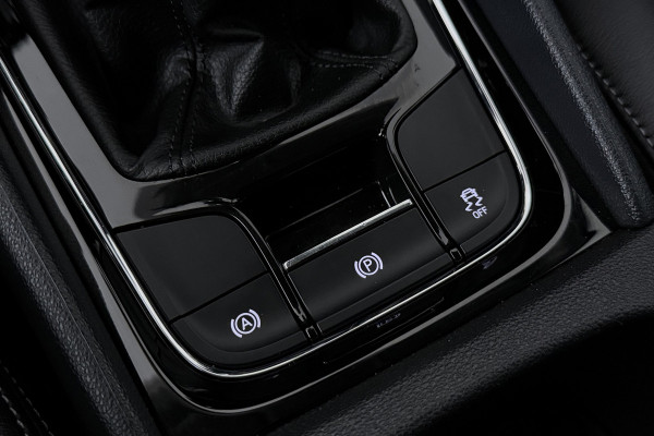 Škoda Kodiaq 1.5 TSI Business Edition 7p. (TREKHAAK WEGKLAPBAAR, NAVI, CAMERA, PDC, STOELVERWARMING, 1e EIG CARPLAY)