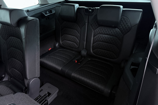 Škoda Kodiaq 1.5 TSI Business Edition 7p. (TREKHAAK WEGKLAPBAAR, NAVI, CAMERA, PDC, STOELVERWARMING, 1e EIG CARPLAY)