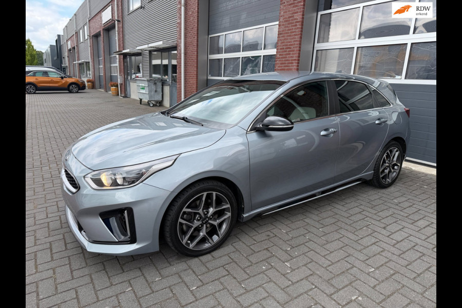 Kia Ceed 1.4 T-GDi GT-Line AUT LED Navi Camera Lane Keyless