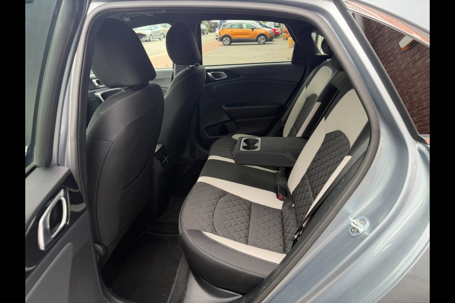 Kia Ceed 1.4 T-GDi GT-Line AUT LED Navi Camera Lane Keyless