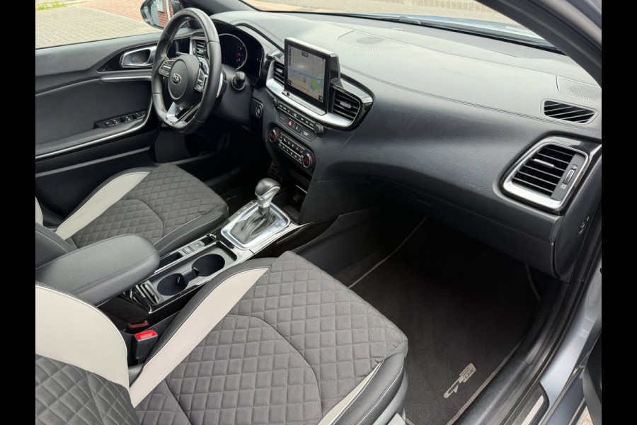 Kia Ceed 1.4 T-GDi GT-Line AUT LED Navi Camera Lane Keyless