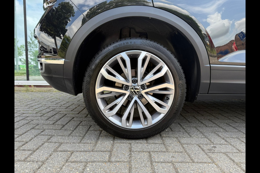 Volkswagen T-Roc 1.5 TSI Style Business - Automaat - Pano/Schuifdak - Navi - Parkeerhulp