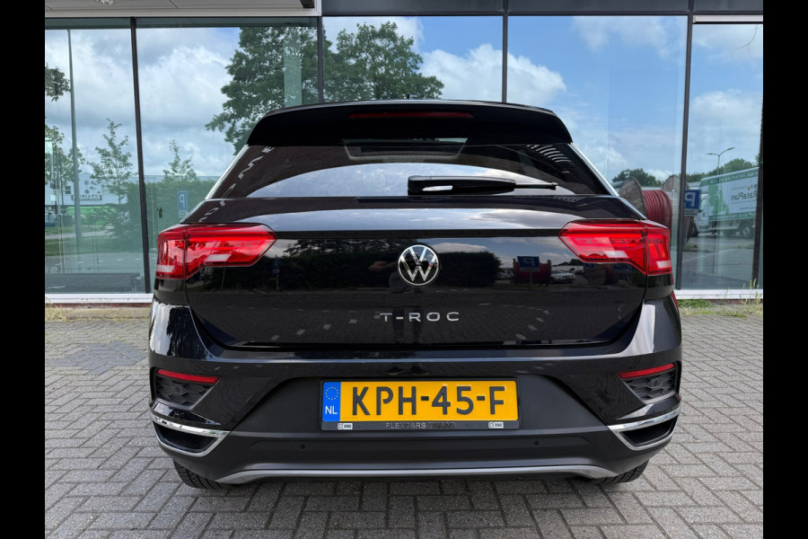 Volkswagen T-Roc 1.5 TSI Style Business - Automaat - Pano/Schuifdak - Navi - Parkeerhulp