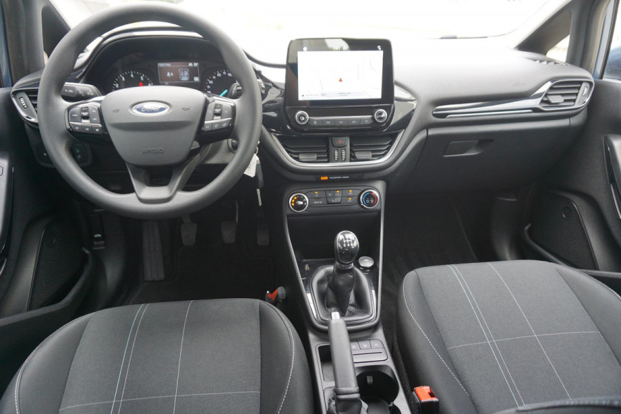 Ford Fiesta 1.1 /Navigatie/Parkeersensoren/Cruisecontrol/ Dealeronderhouden.
