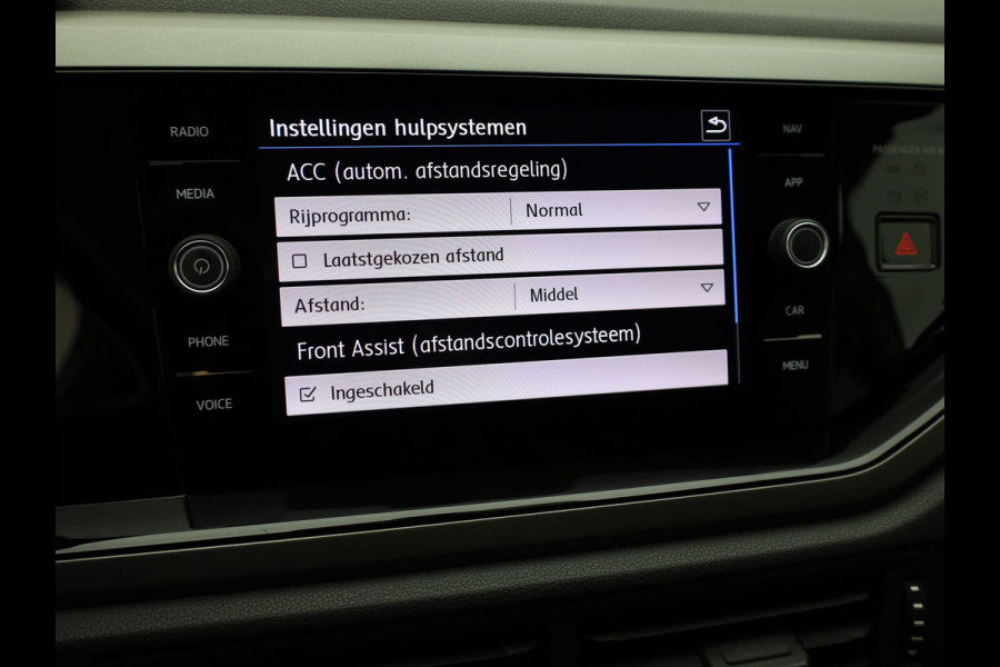 Volkswagen Polo 1.0 TSI Comfortline | Adapt. Cr. | PDC V&A | Climate Control | Apple Carplay/ Android Auto | Prijs Rijklaar!!