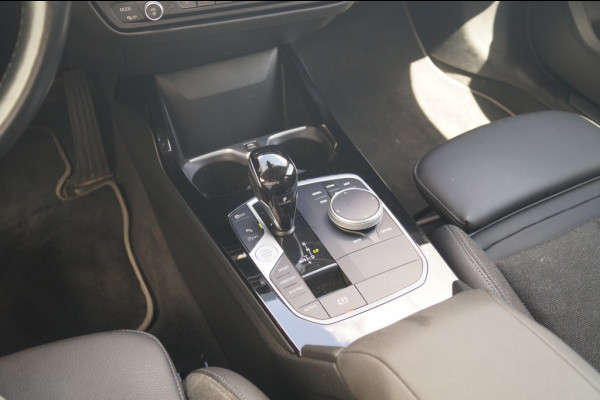 BMW 2 Serie Gran Coupé 218i 136pk Automaat Sportline Edition -LED-ECC-TREKHAAK-