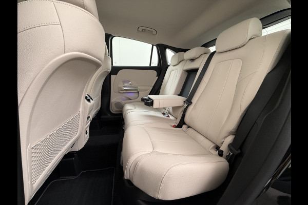 Mercedes-Benz GLA **Gereserveerd** 250e 218PK Hybride Leder+Massage+Verwarming Camera Adap.Cruise Apple Carplay Android Auto Navi Ecc Business Sol Blind Spot Warning Led Pdc Lmv 18" DAB Bluetooth Elek.Achterklep Isofix