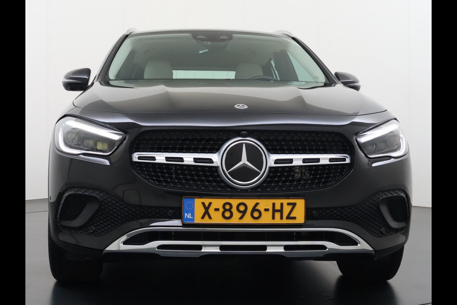 Mercedes-Benz GLA **Gereserveerd** 250e 218PK Hybride Leder+Massage+Verwarming Camera Adap.Cruise Apple Carplay Android Auto Navi Ecc Business Sol Blind Spot Warning Led Pdc Lmv 18" DAB Bluetooth Elek.Achterklep Isofix