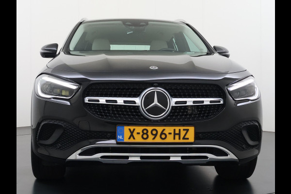 Mercedes-Benz GLA **Gereserveerd** 250e 218PK Hybride Leder+Massage+Verwarming Camera Adap.Cruise Apple Carplay Android Auto Navi Ecc Business Sol Blind Spot Warning Led Pdc Lmv 18" DAB Bluetooth Elek.Achterklep Isofix