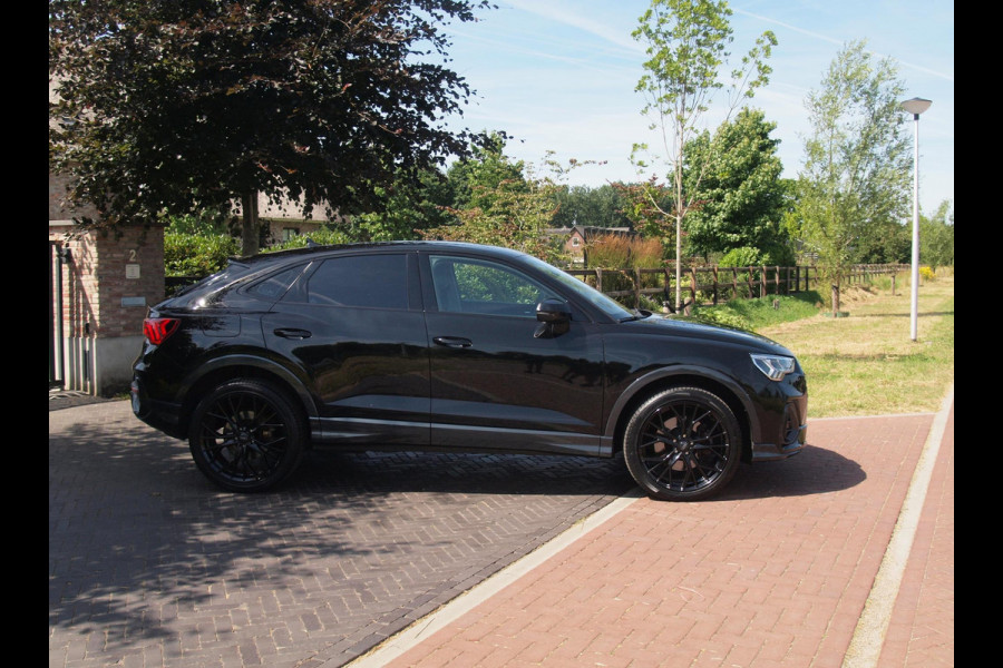 Audi Q3 Sportback 45 TFSI e Advanced Edition | Black Optic | Apple Carplay | Leer | 20 Inch | NL-Auto |
