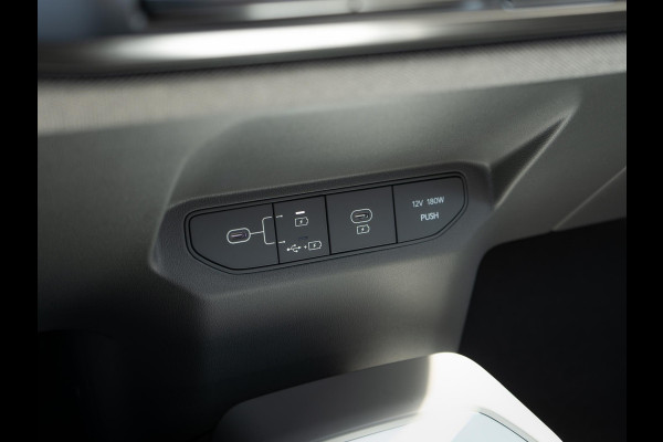 Kia EV3 Plus 81.4 kWh | Stoel en stuurverwarming | Navi | Dode hoek assistentie |