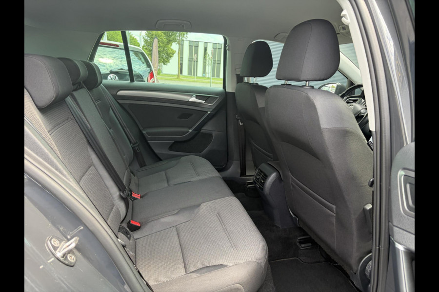Volkswagen e-Golf e-Golf SOH 91.07%,Navi,Carplay,Camera,Stoelverwarming,Clima,Cruise,Pdc,Lm velgen,Dealer Onderhouden,N.A.P,Apk tot 11-2026