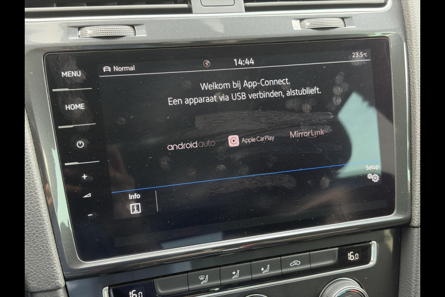Volkswagen e-Golf e-Golf SOH 91.07%,Navi,Carplay,Camera,Stoelverwarming,Clima,Cruise,Pdc,Lm velgen,Dealer Onderhouden,N.A.P,Apk tot 11-2026