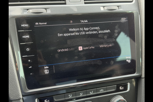 Volkswagen e-Golf e-Golf SOH 91.07%,Navi,Carplay,Camera,Stoelverwarming,Clima,Cruise,Pdc,Lm velgen,Dealer Onderhouden,N.A.P,Apk tot 11-2026