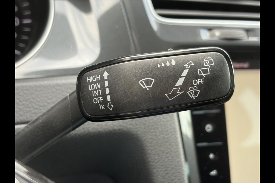 Volkswagen e-Golf e-Golf SOH 91.07%,Navi,Carplay,Camera,Stoelverwarming,Clima,Cruise,Pdc,Lm velgen,Dealer Onderhouden,N.A.P,Apk tot 11-2026