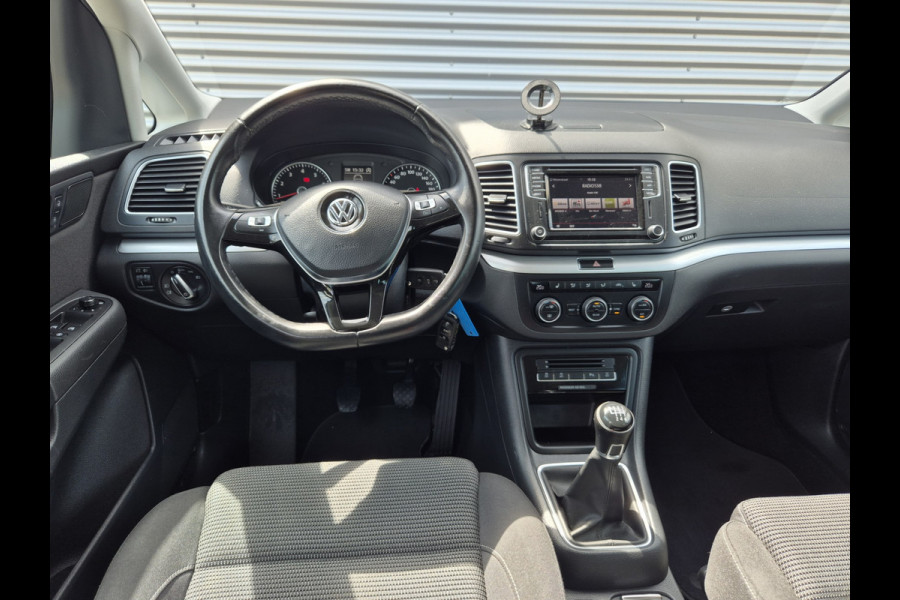 Volkswagen Sharan 1.4 TSI Comfortline 7persoons, Carplay/Andriod/Camera,LM velgen,stoelverwarming,Parkeerrsensoren V+A,