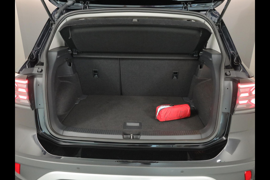 Volkswagen T-Cross 1.0 TSI Style 115PK DSG | Navigatie | Parkeercamera | 18"LM velgen | Matrix koplampen |