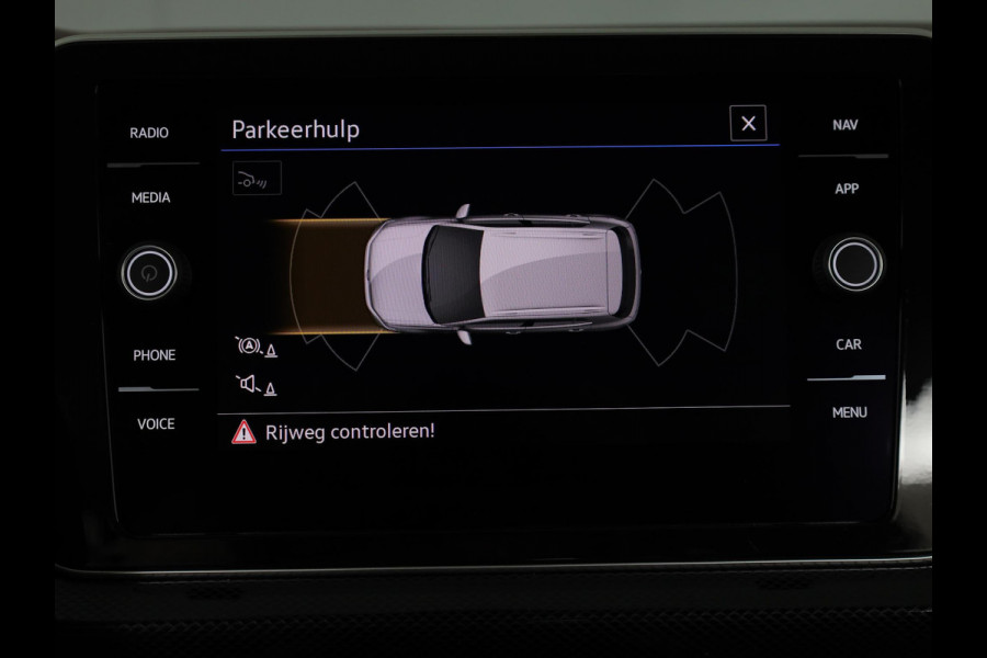 Volkswagen T-Cross 1.0 TSI Style 115PK DSG | Navigatie | Parkeercamera | 18"LM velgen | Matrix koplampen |