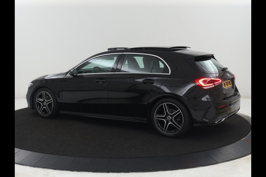 Mercedes-Benz A-Klasse 180 Business Solution AMG | Panoramadak | Carplay | Cruise control | Climate control | DAB+ | Navigatie | Bluetooth | Stoelverwarming | Park assist