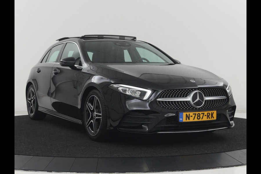 Mercedes-Benz A-Klasse 180 Business Solution AMG | Panoramadak | Carplay | Cruise control | Climate control | DAB+ | Navigatie | Bluetooth | Stoelverwarming | Park assist
