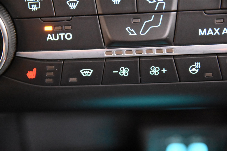 Ford Focus Hybrid *1ste Eigenaar*Navigatie*Stoelverwarming*Camera*