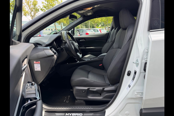 Toyota C-HR 1.8 Hybrid Style 122pk Bi-Tone, CarPlay, Camera, Stoel-stuurverw,